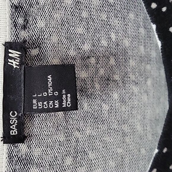 Light button down sweater - Picture 3 of 4